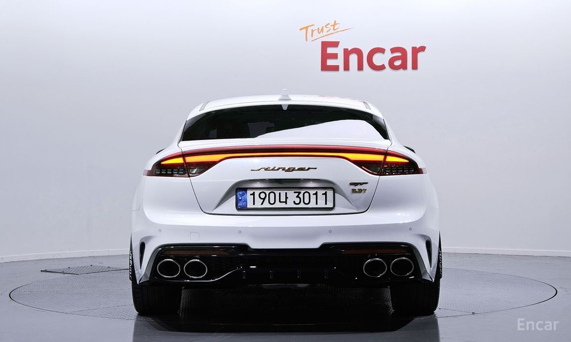  Kia Stinger