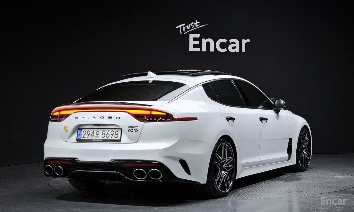  Kia Stinger
