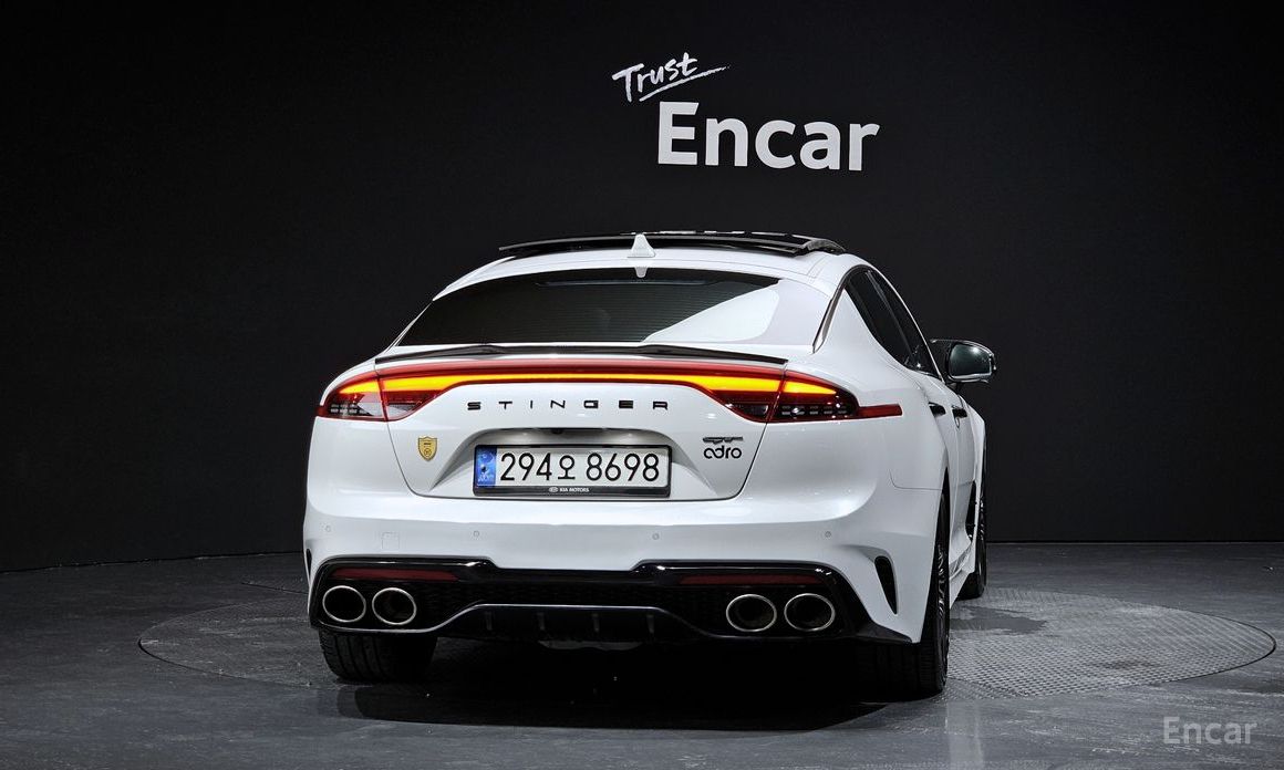  Kia Stinger