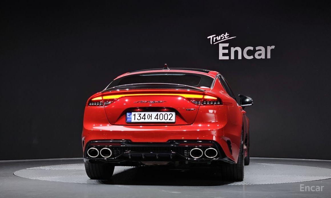  Kia Stinger