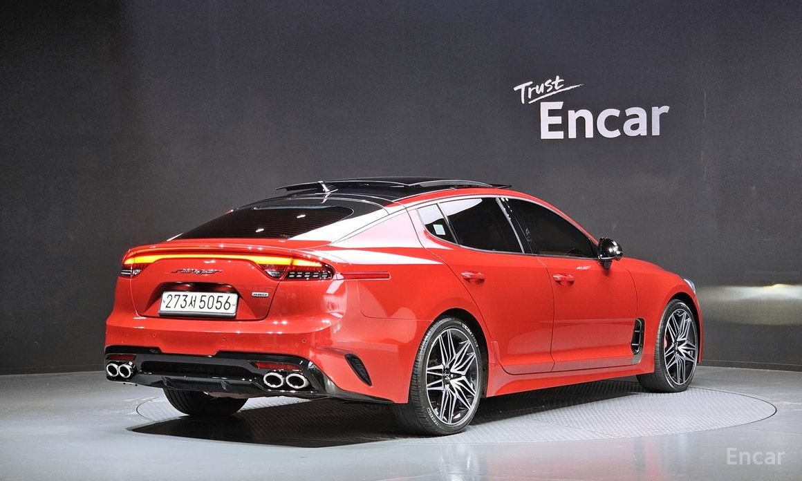  Kia Stinger
