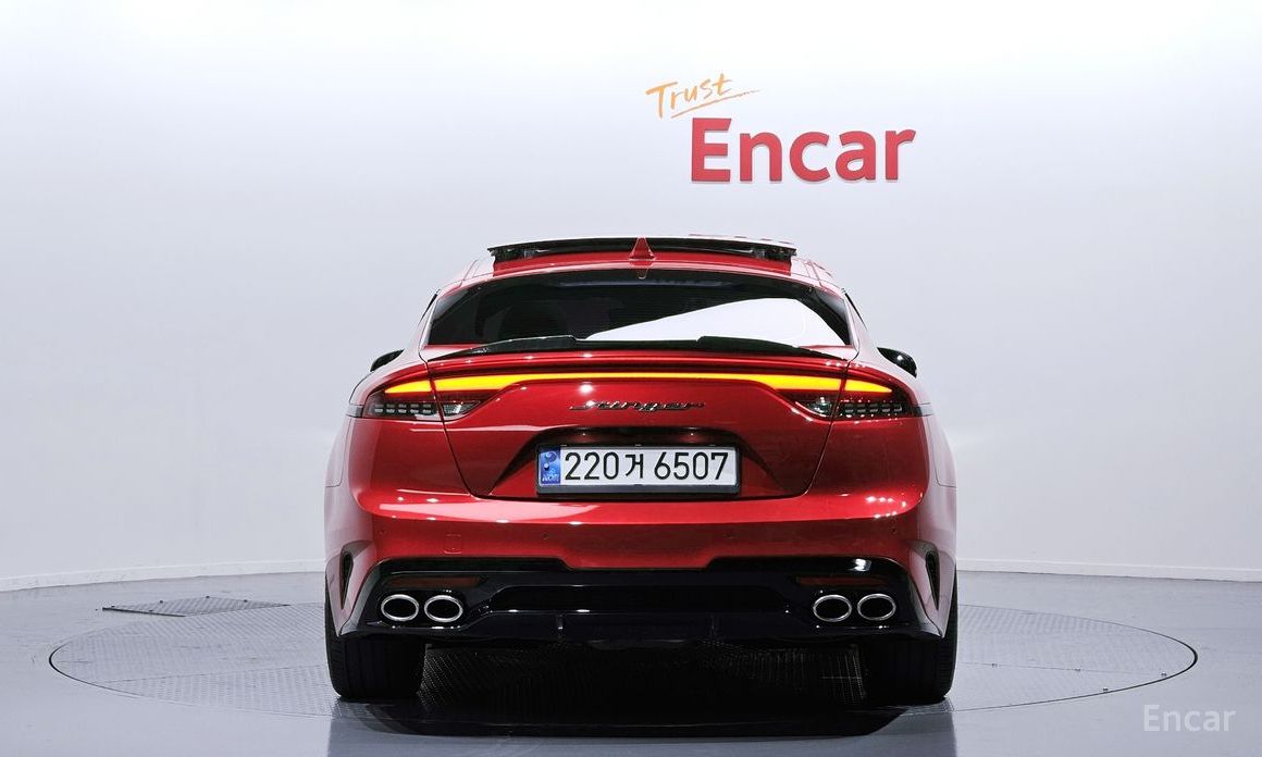  Kia Stinger