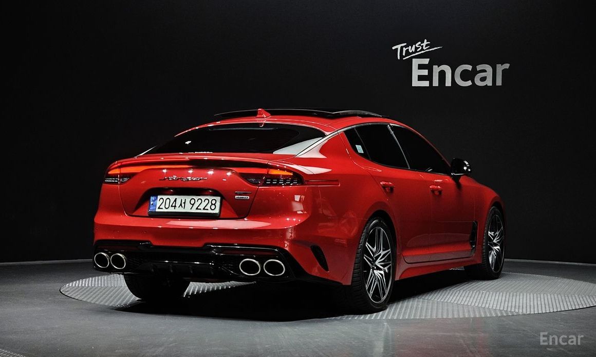  Kia Stinger