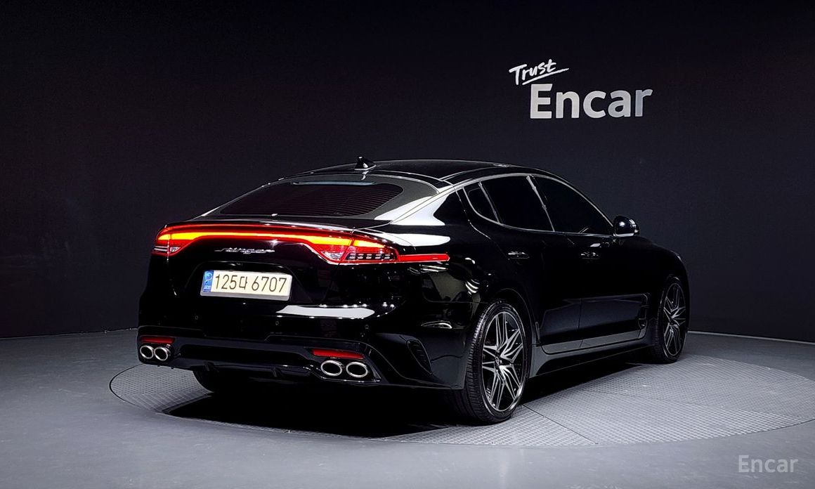  Kia Stinger