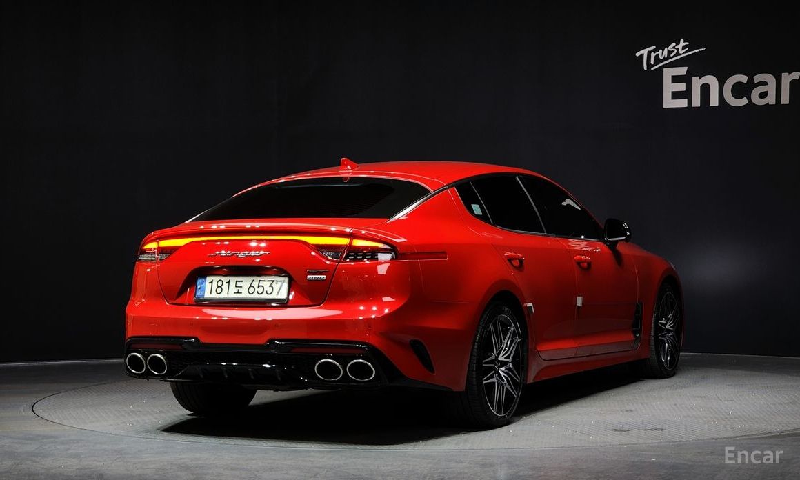  Kia Stinger