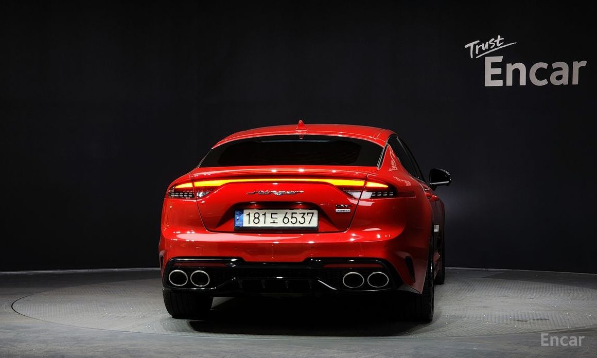  Kia Stinger