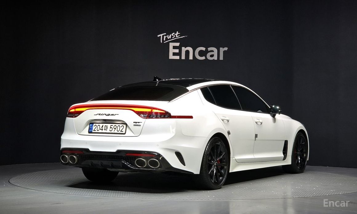  Kia Stinger