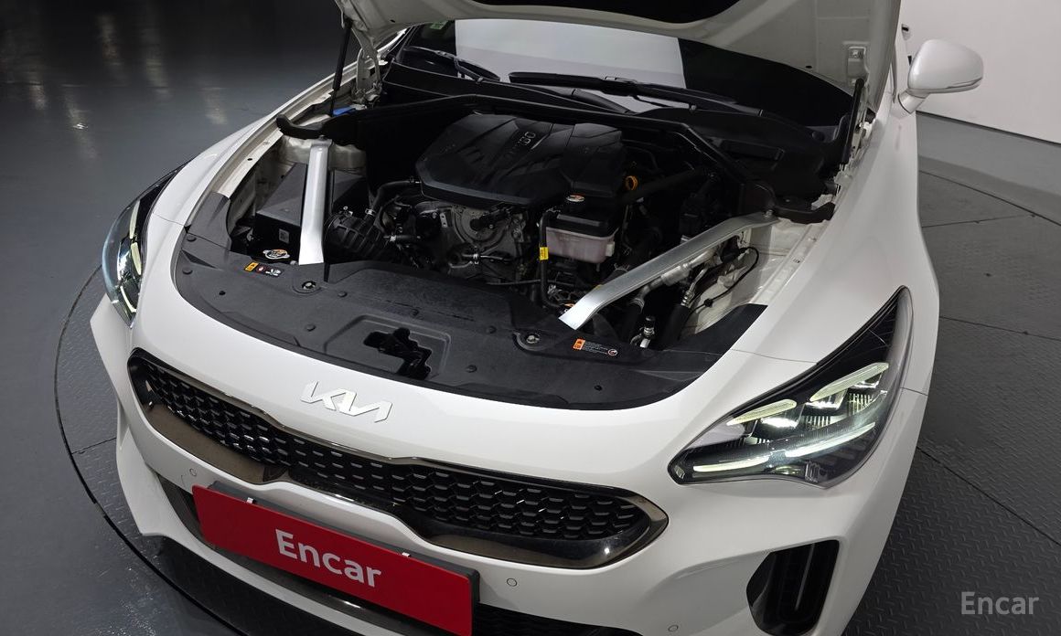  Kia Stinger