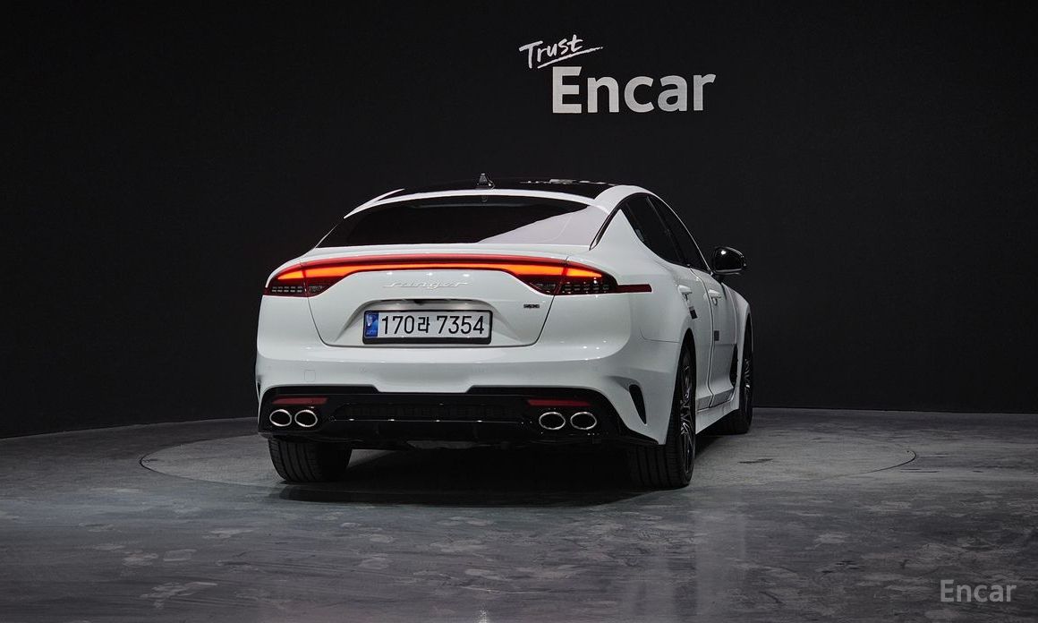  Kia Stinger