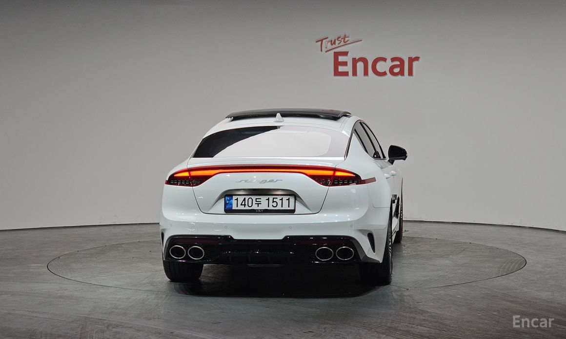  Kia Stinger