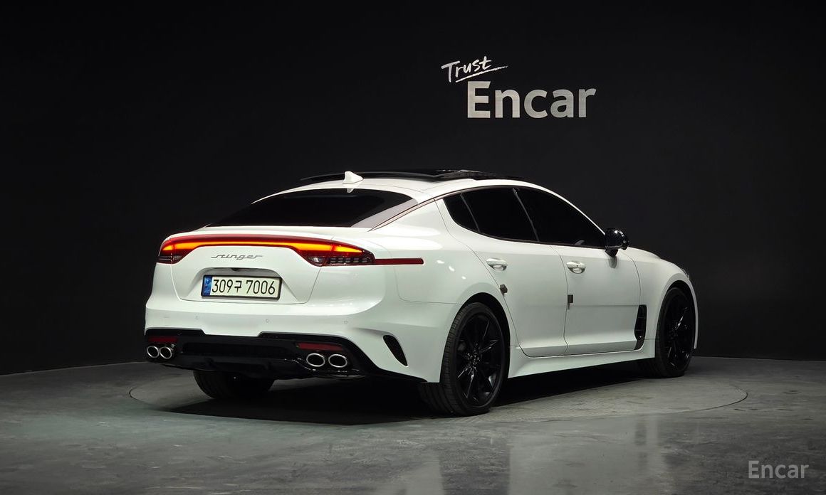  Kia Stinger