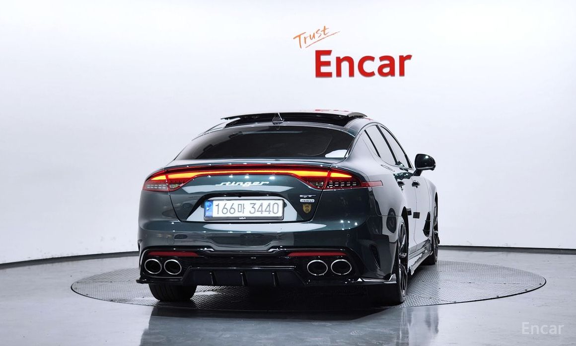  Kia Stinger