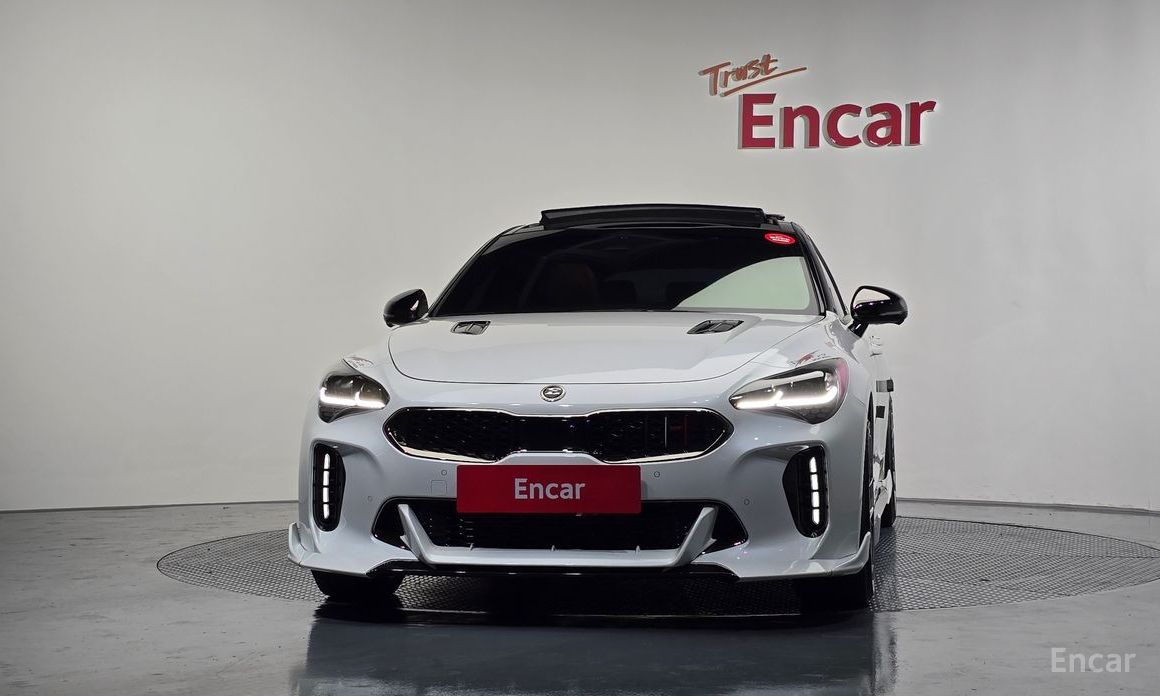  Kia Stinger