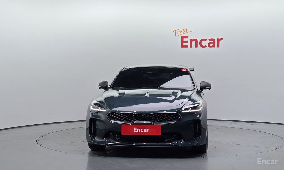  Kia Stinger
