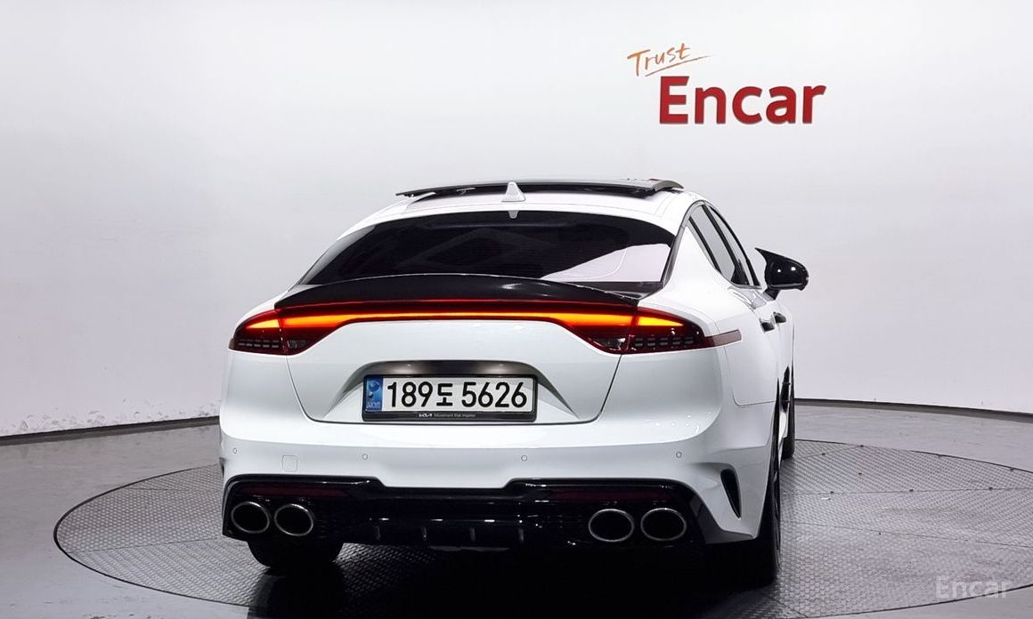  Kia Stinger