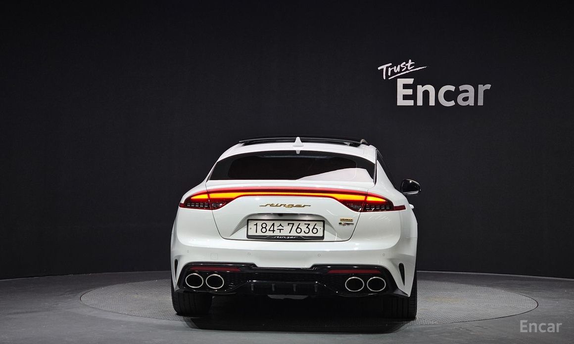  Kia Stinger