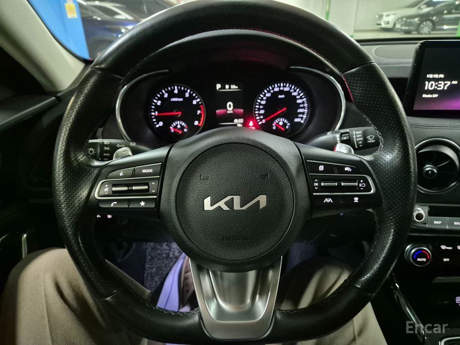  Kia Stinger