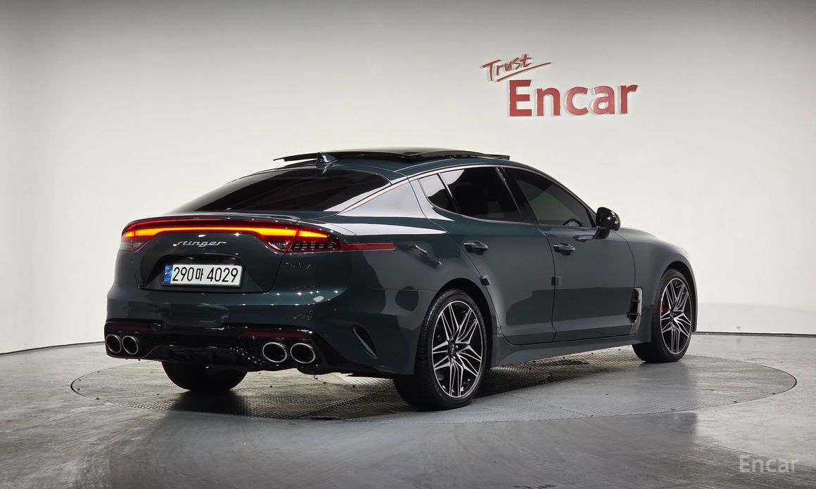  Kia Stinger