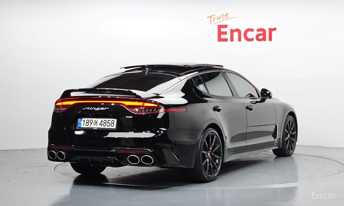  Kia Stinger