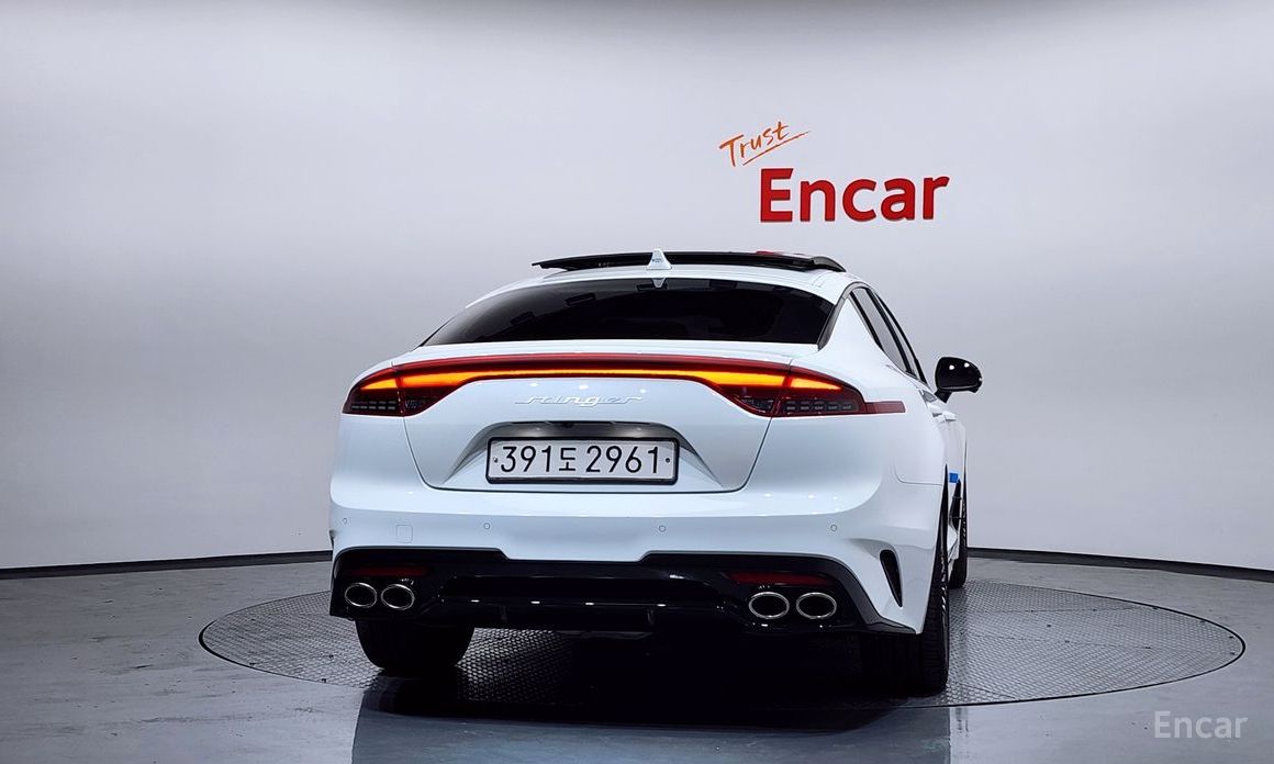  Kia Stinger