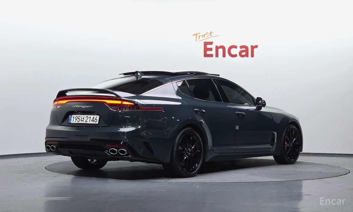  Kia Stinger