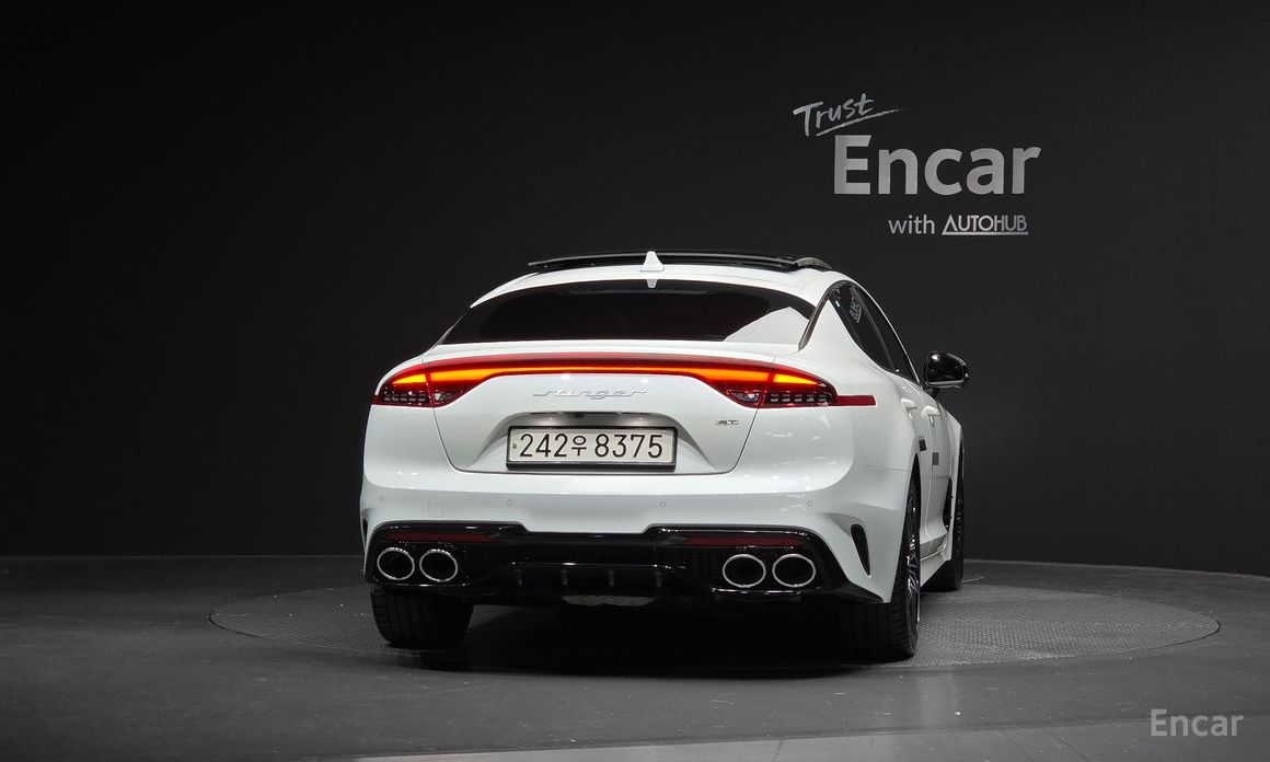  Kia Stinger