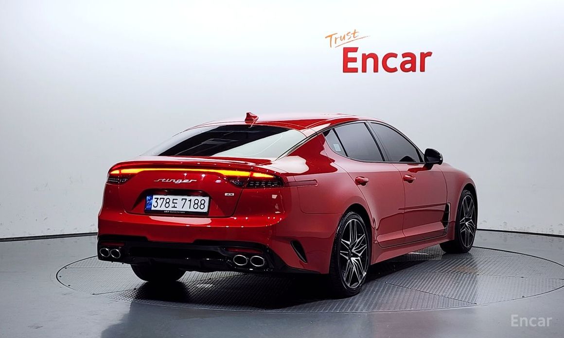  Kia Stinger