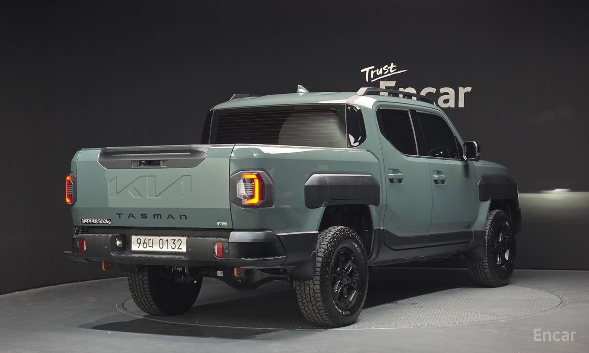  Kia Tasman