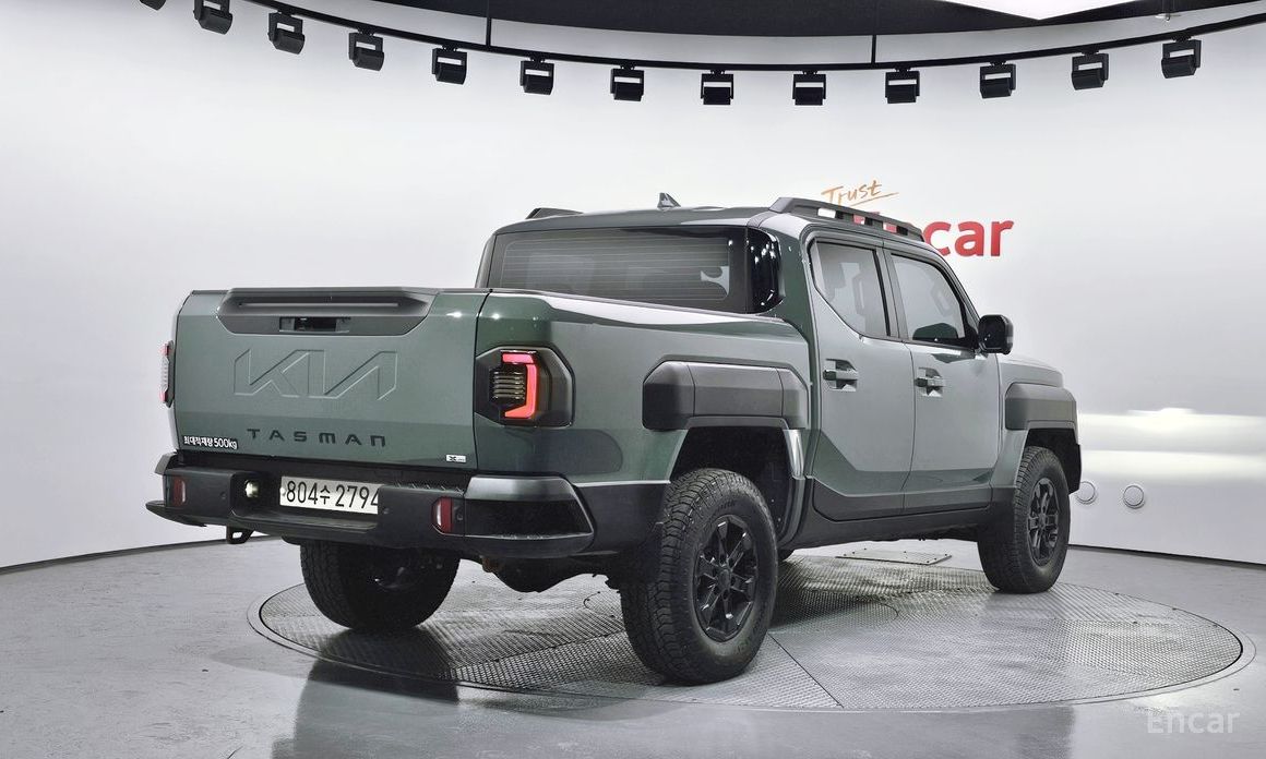  Kia Tasman