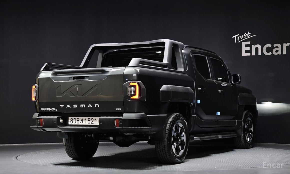  Kia Tasman
