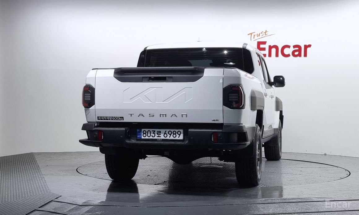  Kia Tasman
