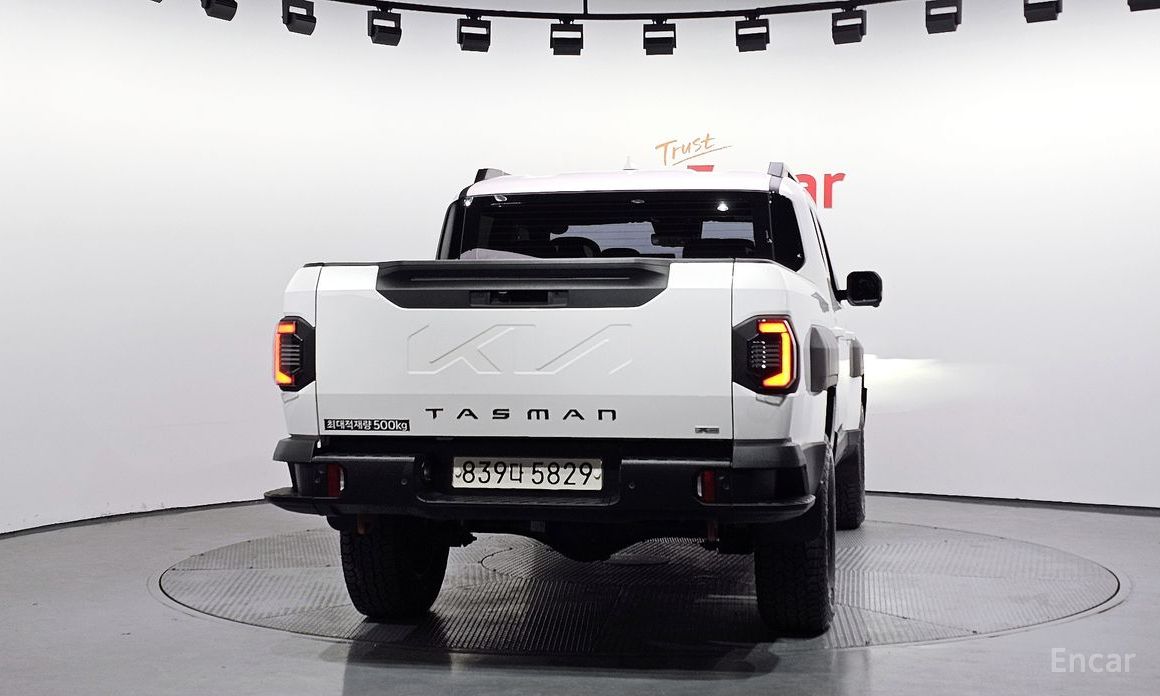 Kia Tasman