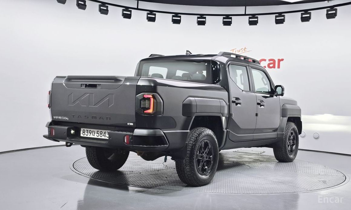  Kia Tasman
