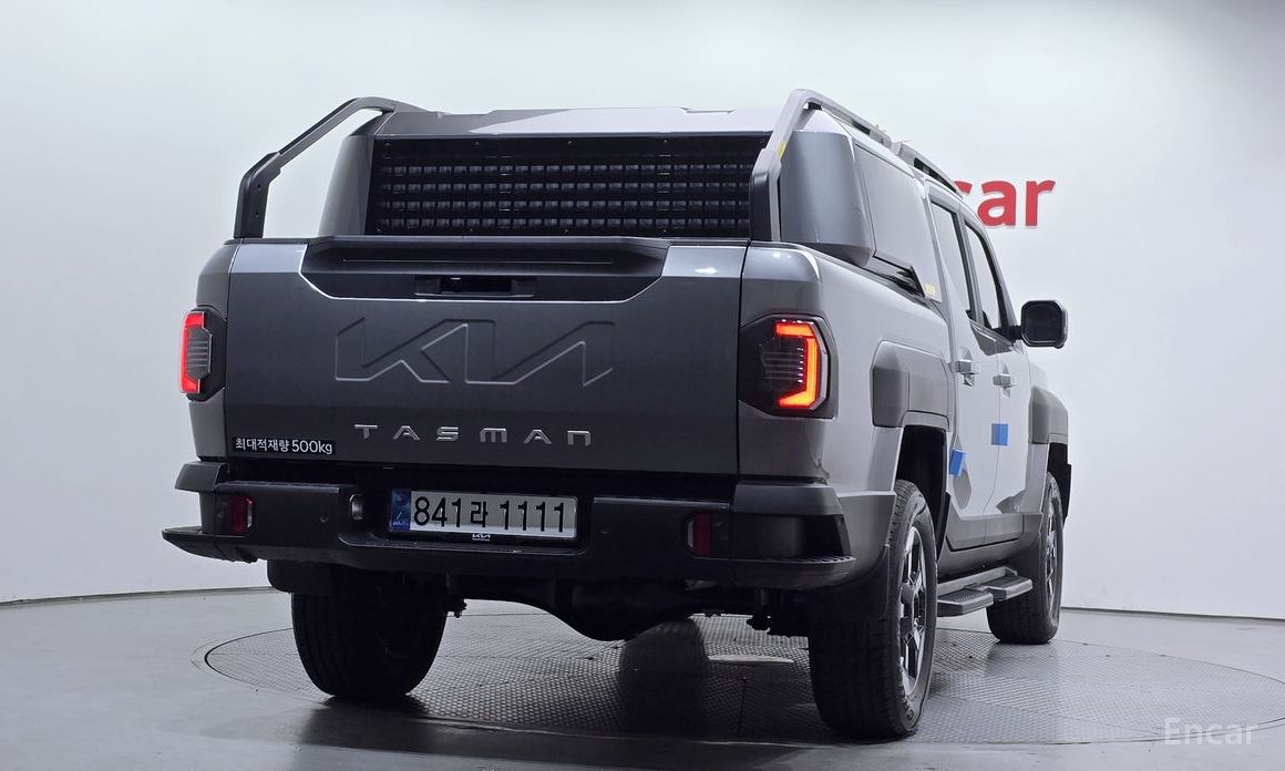  Kia Tasman