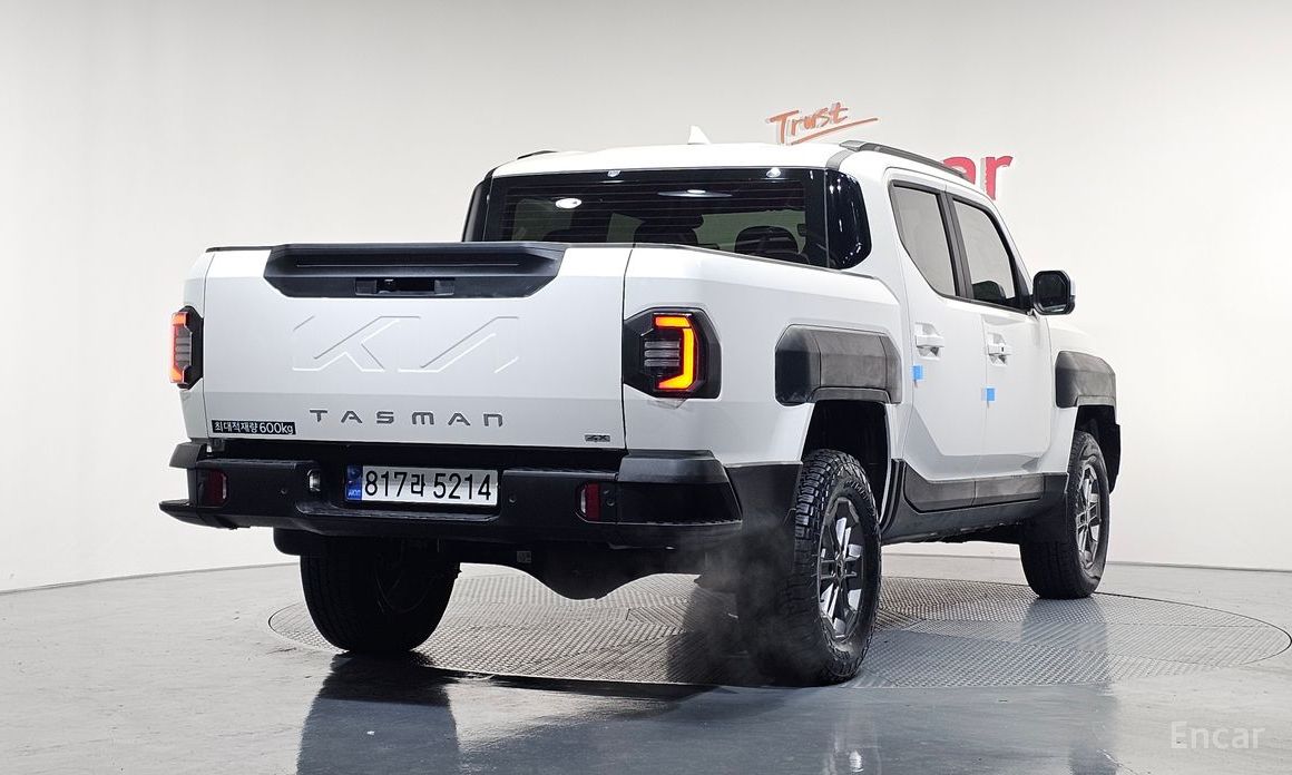  Kia Tasman