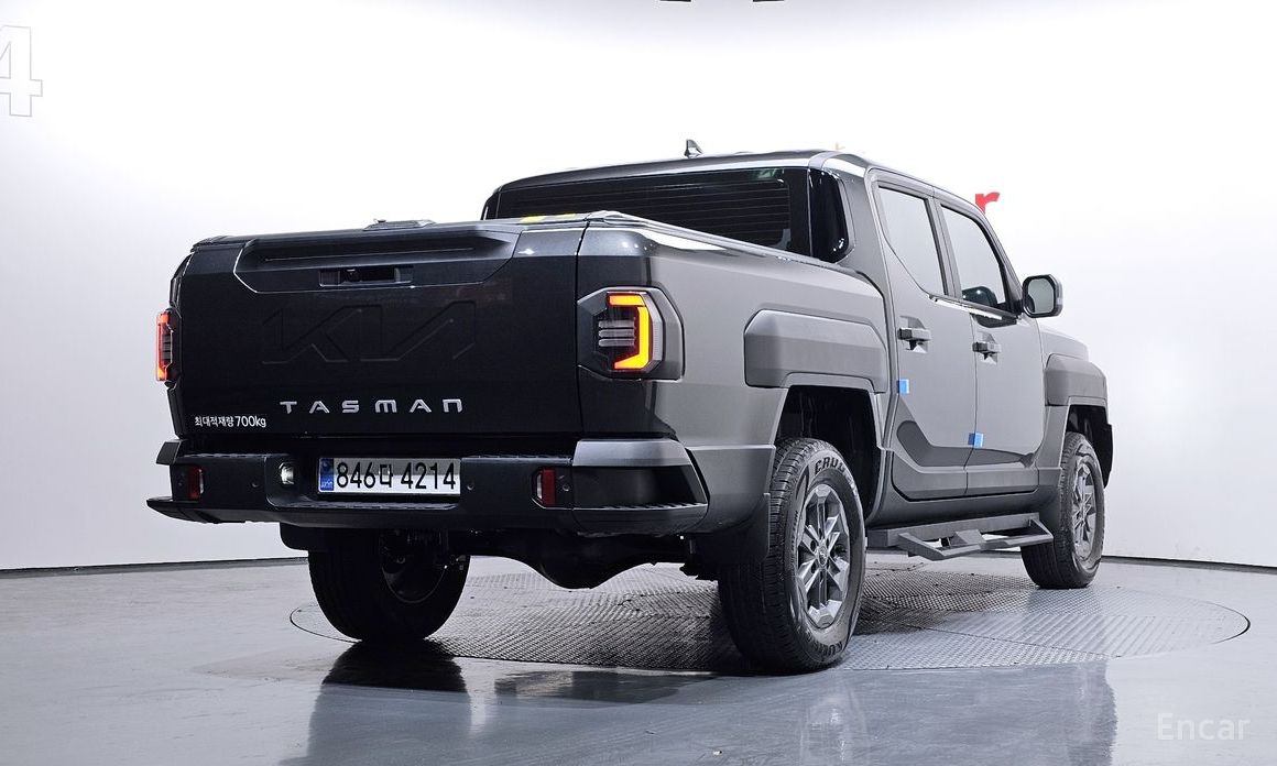  Kia Tasman
