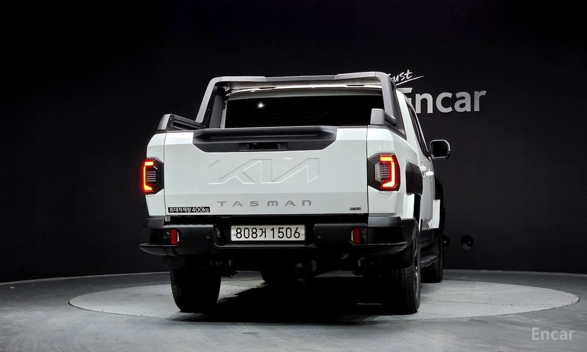 Kia Tasman