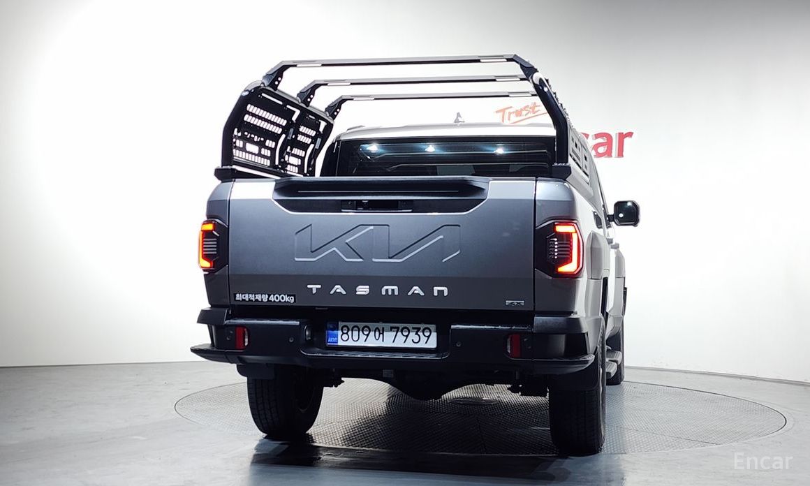  Kia Tasman