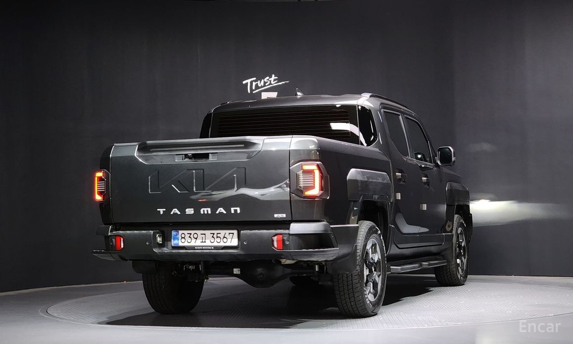  Kia Tasman