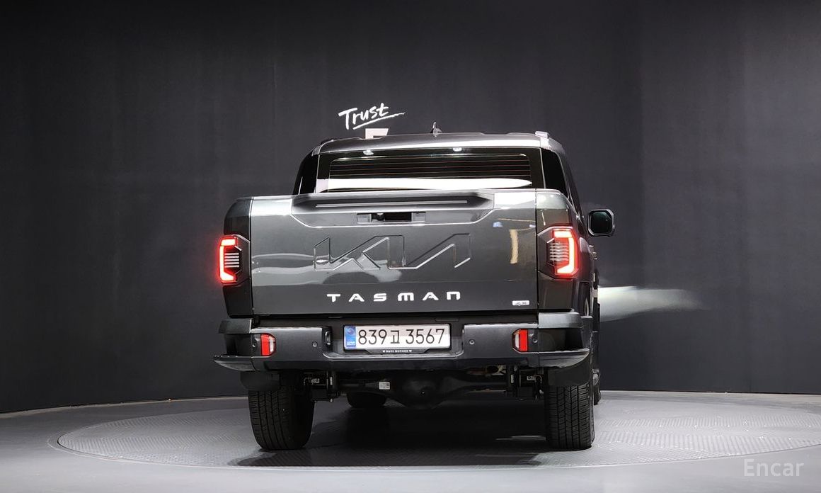  Kia Tasman