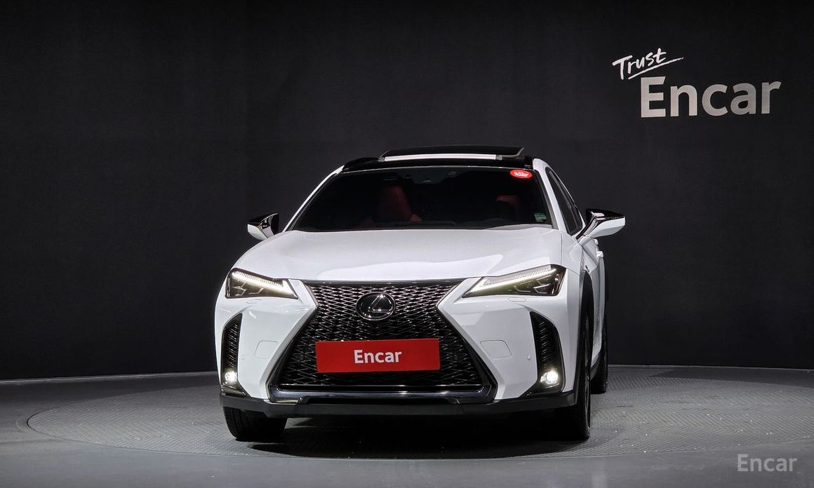  Lexus UX