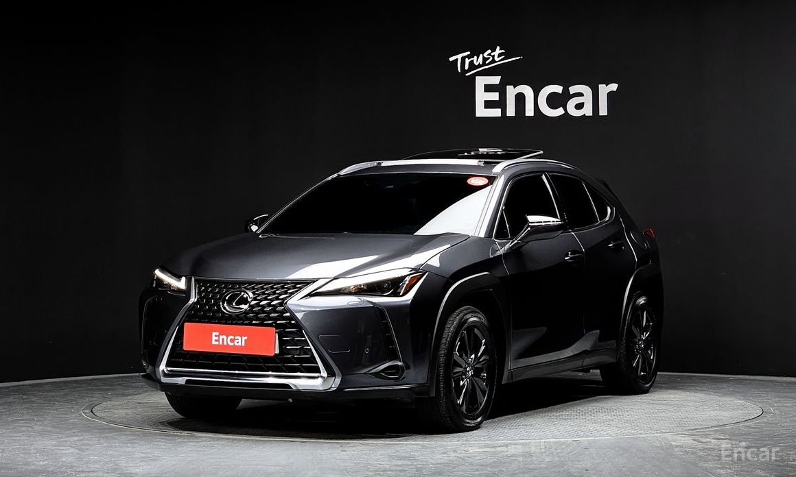  Lexus UX