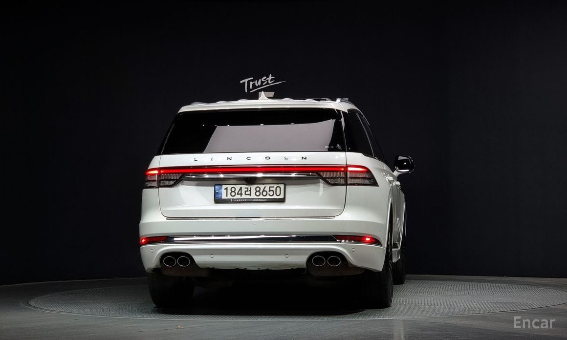  Lincoln Aviator