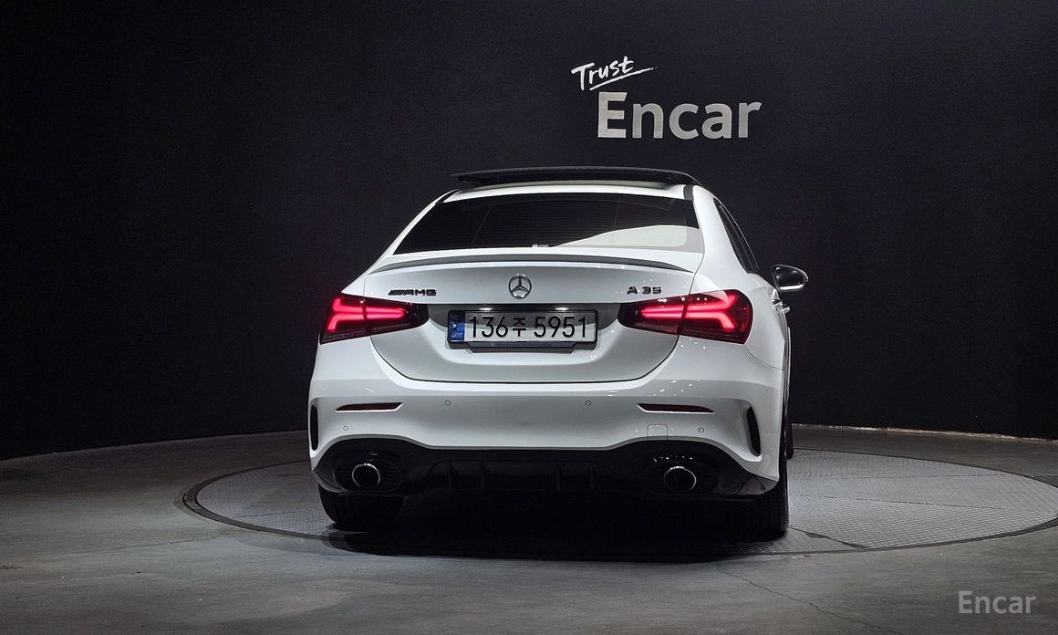  Mercedes-Benz A-Class