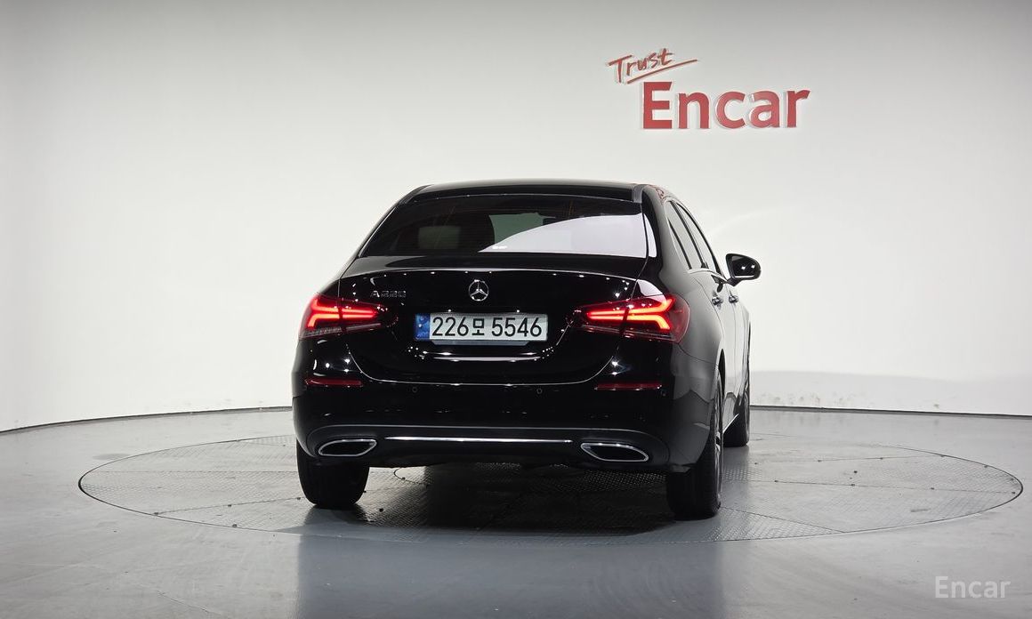  Mercedes-Benz A-Class