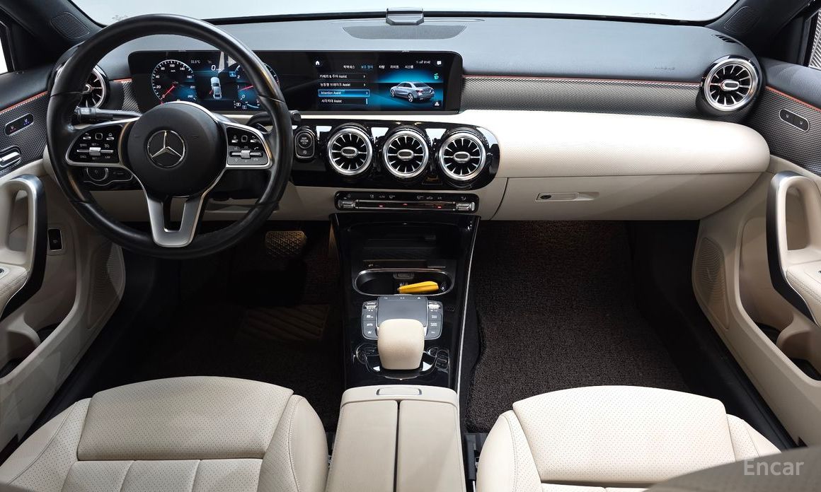  Mercedes-Benz A-Class