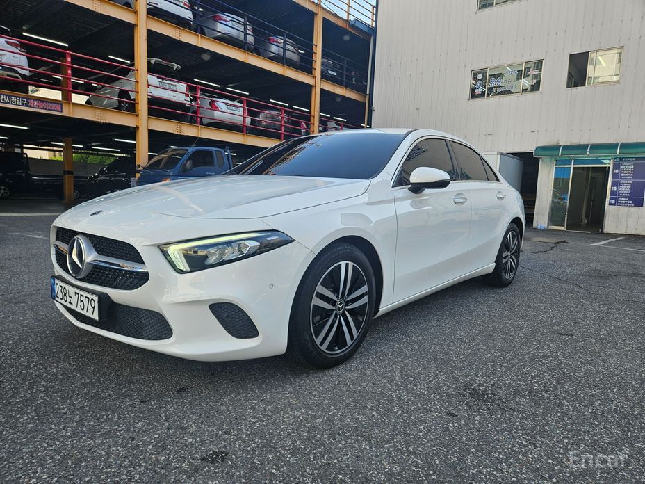  Mercedes-Benz A-Class