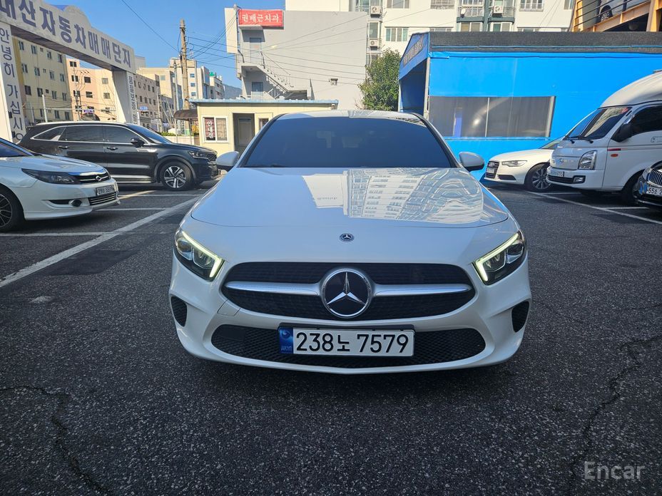  Mercedes-Benz A-Class