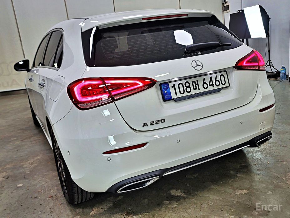  Mercedes-Benz A-Class