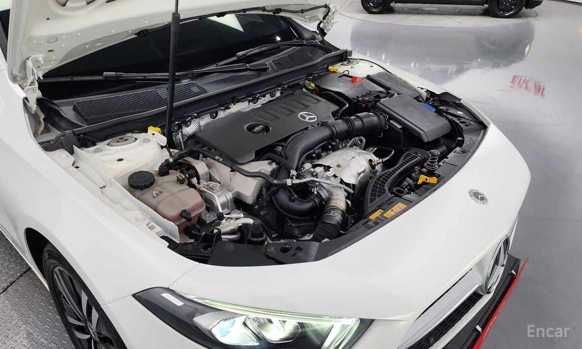  Mercedes-Benz A-Class